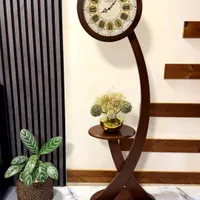 ساعت ایستاده