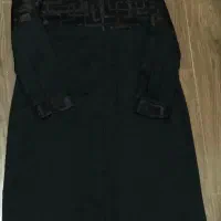 تعدادی مانتو مشکی در حد نو