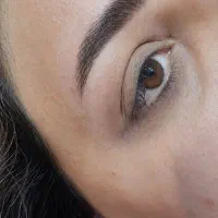 نیازمند مدل فیبرز ابرو هستم