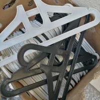 چوب لباسی و مانکن