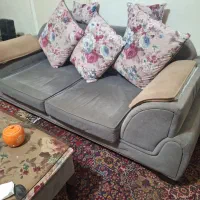 مبل خانگی و میز و صندلی