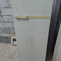 یخچال آزمایش