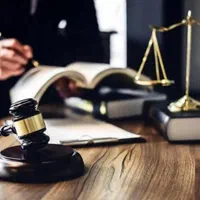 وکیل پایه یک دادگستری