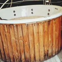 جکوزی 8 نفره