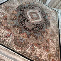 یک تخته ۹‌ متری تک ۷۰۰‌ شانه تراکم ۳۰۰۰|فرش|مشهد, شهید مطهری|دیوار