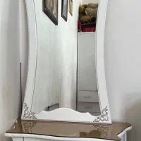 آینه و کنسول کلاسیک