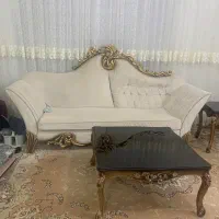 مبل نیمه سلطنتی