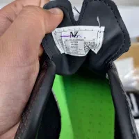 کفس فوتبال ایرزوم|ورزش‌های توپی|تهران, آزادشهر|دیوار