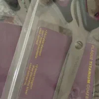 فروش انواع زیپ و قرقره وسایل دیگر خرازی