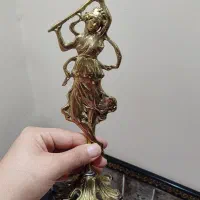 مجمسه و جاکلیدی برنزی|مجسمه، تندیس، ماکت|کاشان, شهرک خاتم الانبیا (مسکن ملی کاشان)|دیوار