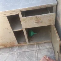 میز قدیمی سنگین و اهنی|فروشگاه و مغازه|تربت جام, میان جام|دیوار