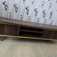 میزتلویزیون و کمد لباس در حد نو