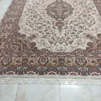 فرش کرم در حد نو|فرش|ایلام, |دیوار