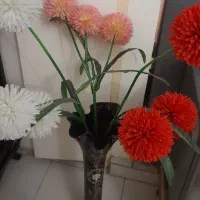 گلدان با گل