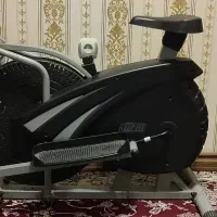 دوچرخه ثابت باشگاهی حرفه‌ای