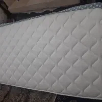 تشک نوجوان  در حد نو