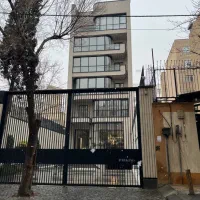 ۲۴۰ متر نیاوران /تک واحدی/فول مشاعات/کلیدنخورده