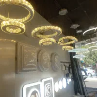 تعدادی لوستر تکی موجود هست به قیمت باورنکردنی