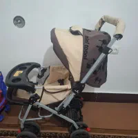 کالسکه بسیار تمیز و در حد نو