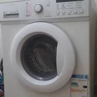 ماشین لباسشویی سالم در حد نو