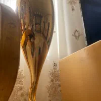 گلدان طلایی