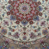 فرش دستبافت دایره ۱/۵×۱/۵ رج ۴۵ طرح خطیبی