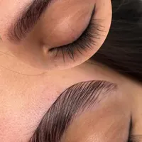 خدمات اکستنشن مژه و لیفت ابرو به همچنین آموزش|خدمات آرایشگری و زیبایی|نجف‌آباد, نجف‌آباد|دیوار