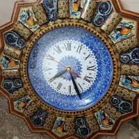 ساعت میناکاری شده همراه با قاب خاتم کاری ۳۷ سانتی|ساعت دیواری و تزئینی|تهران, استخر|دیوار