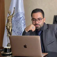 مشاوره حقوقی رایگان وکیل پایه یک دادگستری