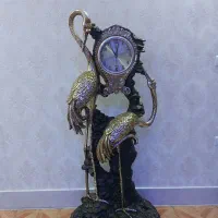 مجسمه دکوری ساعتی