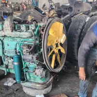 ولوو اف ۱۲ مدل ۷۰