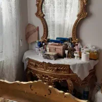 آینه کمد تمام چوب طلایی به علت کمبود جا