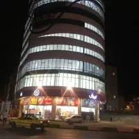 واحد تجاری لوکس واقع در میدان وصال ساختمان سپید