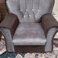 مبل راحتی ۷ نفره|مبلمان خانگی و میز عسلی|رشت, دخانیات|دیوار