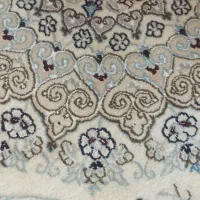 فرش نایین کلک و ابریشم بسیار زیبا لچک ترنج