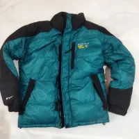 کاپشن پر Hard Wear