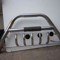 گارد جلوی نیسان یک سال بسته ام در حد نو