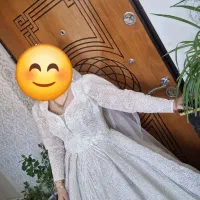 فروش لباس عروس ،همراه ژپون و شنل