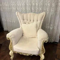 فروش یک دست مبل کلاسیک هفت نفره به همراه میز وسط|مبلمان خانگی و میز عسلی|فریدون‌کنار, |دیوار