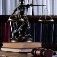 وکیل پایه یک دادگستری