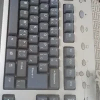 کیبورد کامپیوتر در حد نو کم استفاده