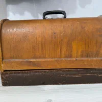 چرخ خیاطی مارشال قدیمی سالم با درپوش|چرخ خیاطی و ریسندگی|رشت, گلباغ نماز|دیوار