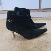 کفش سایز ۳۷