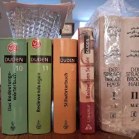 کتاب های اورجینال  قوانین زبان المانی.   DUDEN