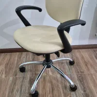 صندلی اداری و مطالعه کاملا نو