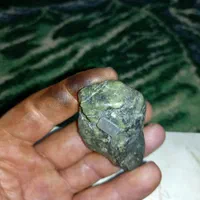 سنگهای قیمتی ومشکوک به شهاب سنگ|جواهرات|تبریز, |دیوار