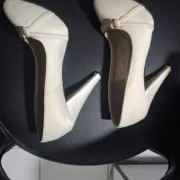 کفش سفید پاشنه ۹سانتی|کیف، کفش، کمربند|رشت, حمیدیان|دیوار