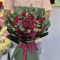 دسته گل رز هدیه به عشق زندگی کد ۱۷۳۵ گلاریس