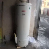 آب‌گرم‌کن ایستاده