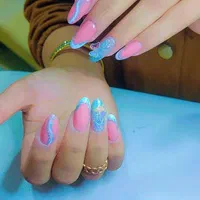 کلیه خدمات کاشت ناخن درزهک